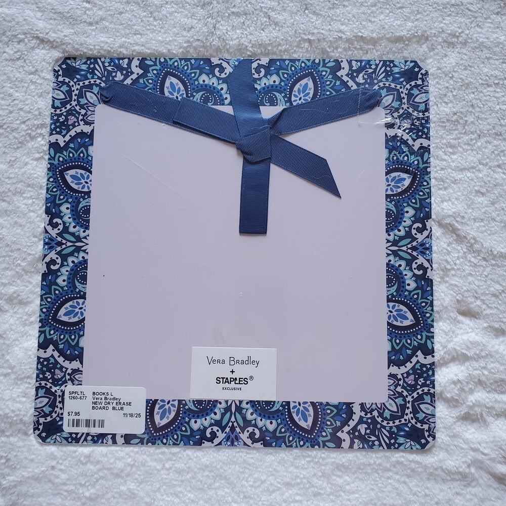 Vera Bradley Dry Erase Board
Bonbon Medallion Blue Read Description